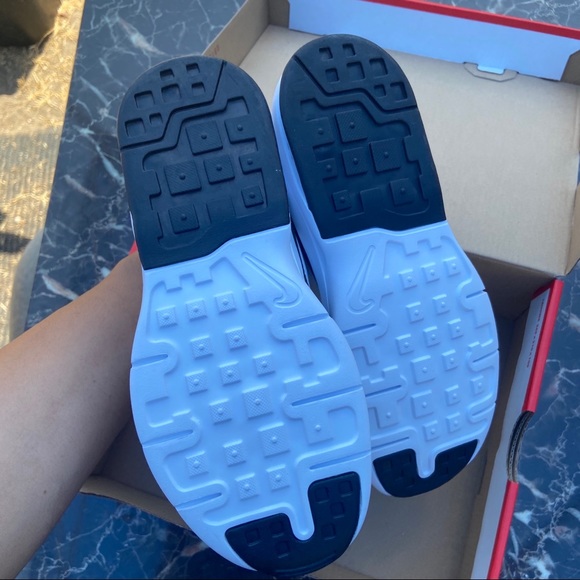 NIKE AIR MAX KIDS Sz 11c 12c 13c 1y 1.5y 2y 3y new - Picture 4 of 6